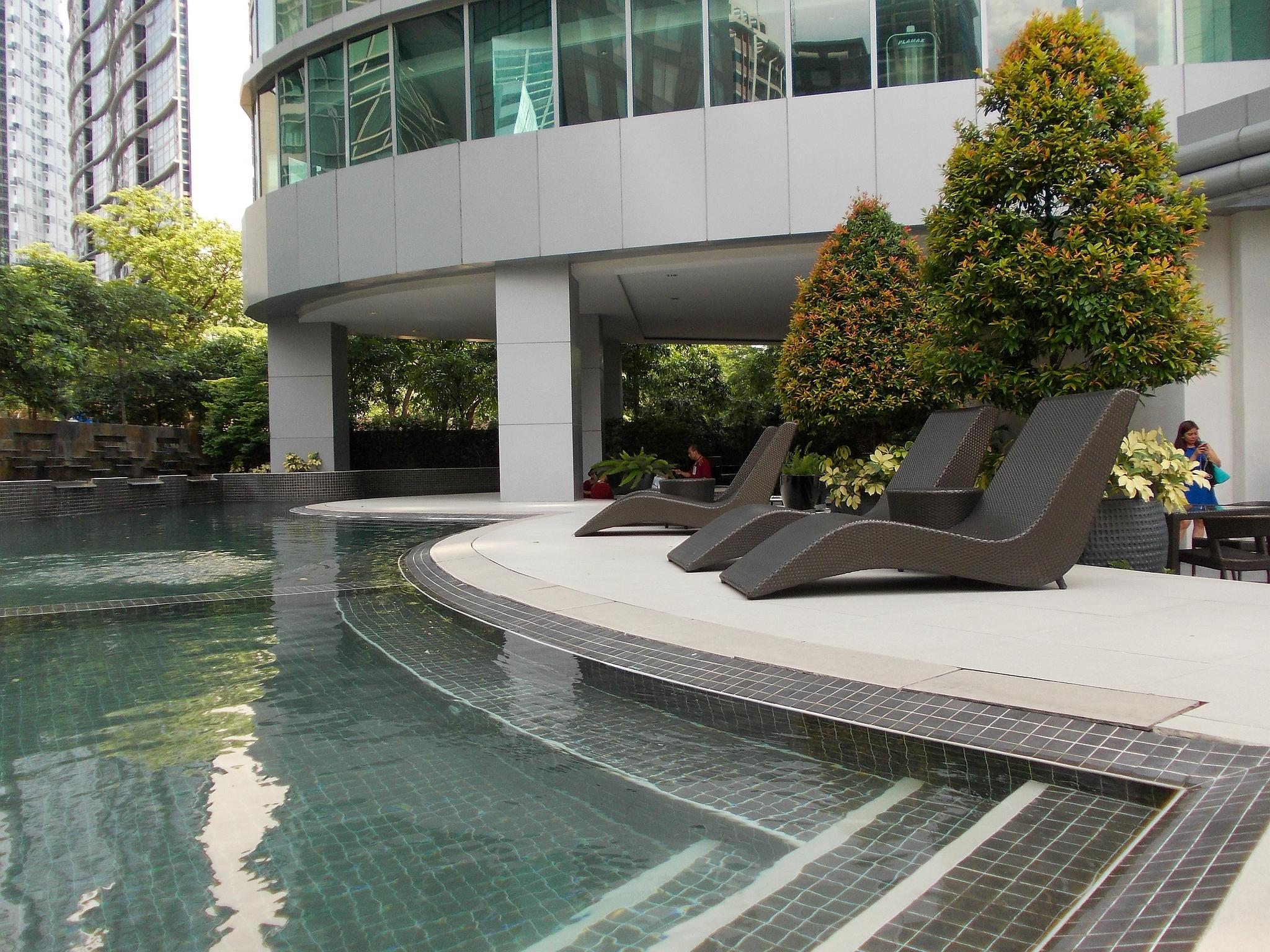 Avant Serviced Suites - Personal Concierge Manila Exteriör bild