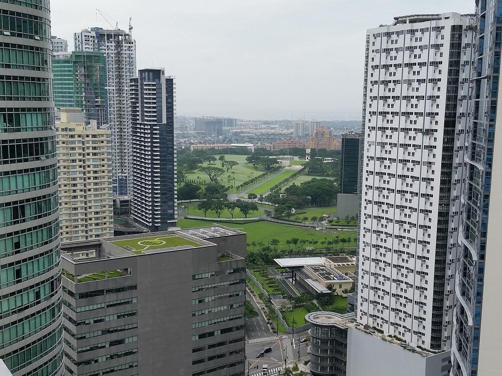 Avant Serviced Suites - Personal Concierge Manila Exteriör bild