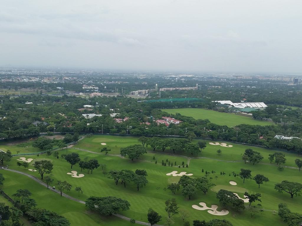 Avant Serviced Suites - Personal Concierge Manila Exteriör bild